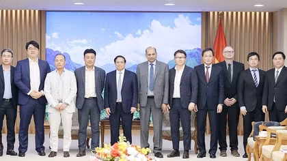 Thủ tướng Phạm Minh Chính tiếp lãnh đạo các tập đoàn về chíp bán dẫn của Hoa Kỳ và Hàn Quốc