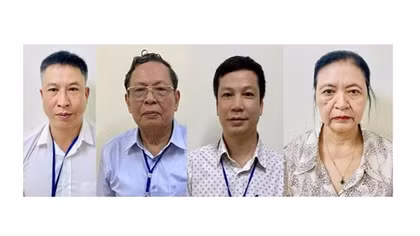 Khởi tố cựu Trưởng phòng công chứng và 3 công chứng viên