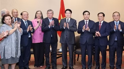 Chủ tịch nước Lương Cường tiếp Chủ tịch Đảng Cộng sản Chile