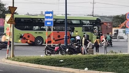 Tập trung xử lý xe “dù”, bến “cóc” khu vực cửa ngõ TP Hồ Chí Minh