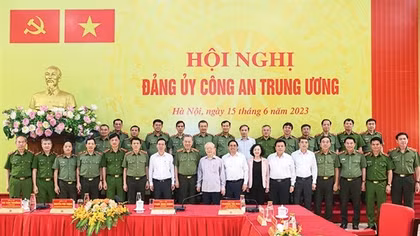 Giữ vững an ninh quốc gia trong mọi tình huống; xây dựng xã hội trật tự, kỷ cương, an toàn, lành mạnh
