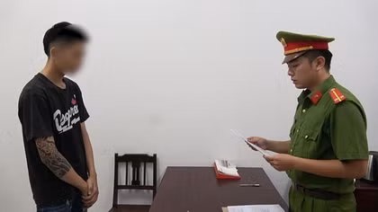 Điều khiển mô tô không bằng lái, gây tai nạn chết người