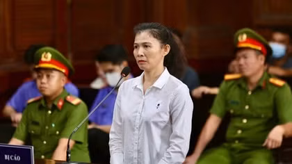 Bị cáo Đặng Thị Hàn Ni và Trần Văn Sĩ đều hối hận về sai trái của mình