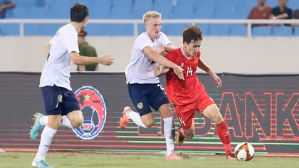 Ông Kim Sang Sik Giải oan cho ông Troussier