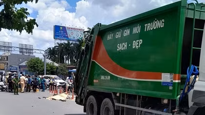 Va chạm với xe chở rác, người phụ nữ thiệt mạng thương tâm