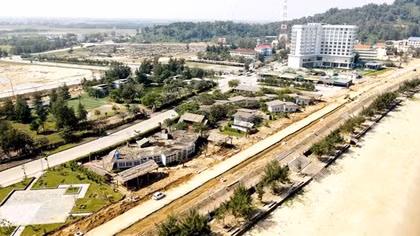 Hà Tĩnh sẽ thay thế, điều chuyển cán bộ nếu để dự án chậm tiến độ