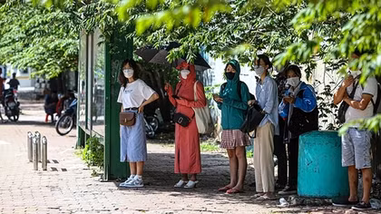 Nắng nóng "đỏ rực" Bắc và Trung Bộ