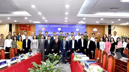 Đẩy mạnh chuyển đổi số trong công tác tư tưởng, lý luận phù hợp với bối cảnh mới