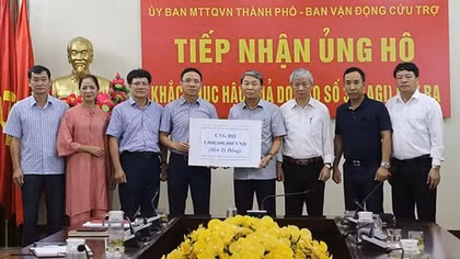 Tiếp nhận 1 tỷ đồng từ Hội đồng hương Hải Phòng tại Hà Nội khắc phục bão số 3
