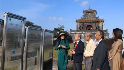 Triển lãm “Kinh thành Huế - dấu xưa còn lại” công bố gần 100 tài liệu mới