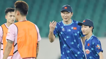 Ông Kim Sang Sik đã xong màn khởi đầu