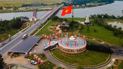 Tháng Tư ở Di tích Đôi bờ Hiền Lương-Bến Hải