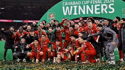 Van Dijk đáp trả chỉ trích sau khi vô địch Carabao Cup