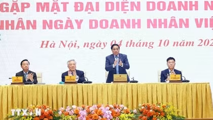 Thủ tướng chủ trì gặp mặt doanh nghiệp nhân Ngày Doanh nhân Việt Nam