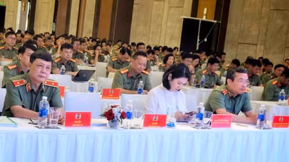 Tạo sự thống nhất cao trong thực hiện công tác thi đua, khen thưởng