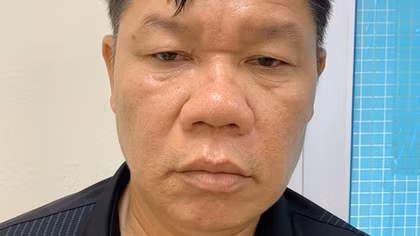 Bắt thêm 2 đối tượng liên quan đến cá độ bóng đá ở Hà Nội