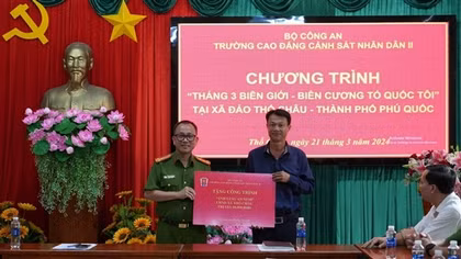 Cao đẳng CSND II với nhiều hoạt động đượm tình quân dân tại xã đảo Thổ Châu