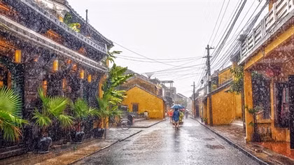 Hà Nội sáng và đêm trời rét, miền Trung có mưa rào và giông