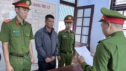 Bắt tài xế lái xe khách lao xuống vực khiến 22 người thương vong