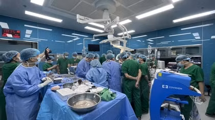 Nữ sinh viên ghép 2 lá phổi chiều 30 Tết hồi sinh ngoạn mục