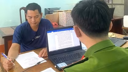 Bắt tạm giam đối tượng cho vay lãi nặng hơn 450%/năm