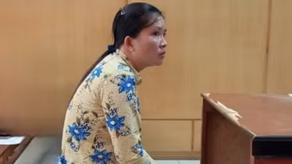 Chủ tiệm vàng bất ngờ xin giảm nhẹ hình phạt cho tên trộm mặc áo Oshin