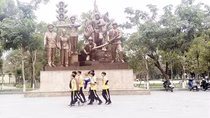 Tiếng rao lảnh lót phố vui