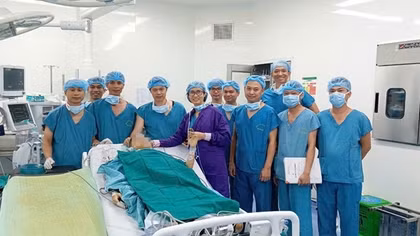 Nam thanh niên 20 tuổi chết não hiến 7 mô tạng cứu nhiều người