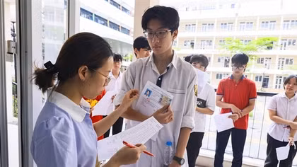 Điểm chuẩn vào lớp 10 ở Hà Nội sẽ biến động thế nào?