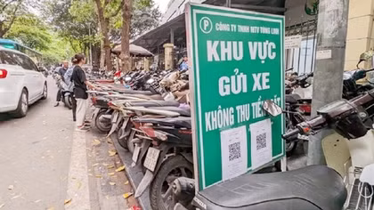 Trông giữ xe không dùng tiền mặt góp phần xóa bỏ tệ “chặt chém”