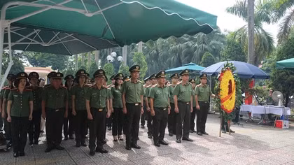 Cục Truyền thông CAND dâng hương tưởng nhớ, tri ân các Anh hùng liệt sĩ