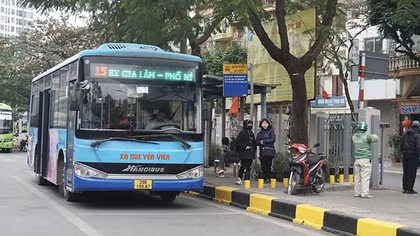 Hà Nội tìm hướng đi mới cho xe buýt