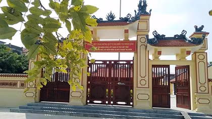 Kể nốt chuyện về Hồng Hà nữ sĩ