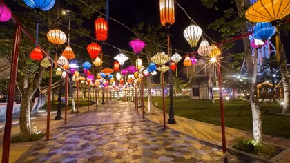 Đến Công viên Châu Á, trải nghiệm "Chợ Tết vui phết"