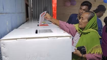 Sơ bộ bầu cử tại Indonesia: Tướng lĩnh quân đội đang dẫn đầu