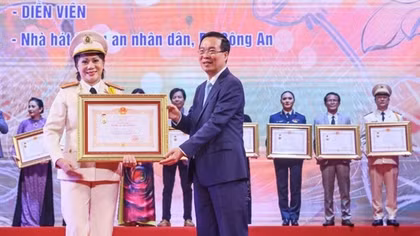Chủ tịch nước dự Lễ trao tặng danh hiệu Nghệ sĩ Nhân dân, Nghệ sĩ Ưu tú
