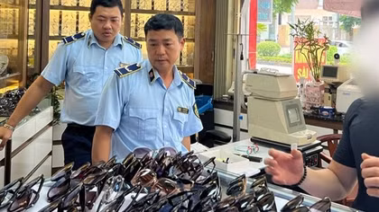 Kiểm soát chặt và bảo vệ quyền lợi người tiêu dùng trên thương mại điện tử