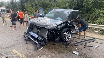 Xe chở đoàn công tác của Sở Tư pháp tỉnh Khánh Hòa bị tai nạn tại Phú Yên