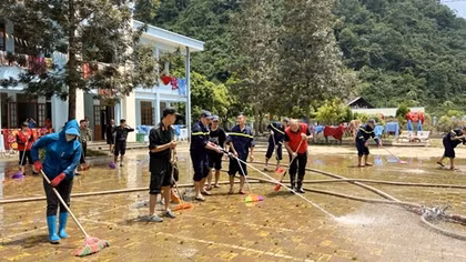 Hỗ trợ khắc phục thiệt hại mưa lũ tại xã Quang Vinh, huyện Trùng Khánh