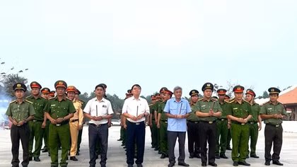 Tri ân các Anh hùng, Liệt sĩ tại Nghĩa trang liệt sĩ Quốc gia Đồi 82 và Ban An ninh tỉnh Tây Ninh