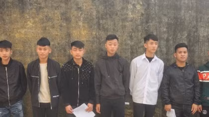 Khởi tố 9 đối tượng trong nhóm đua xe, vác dao phóng lợn đi “hỗn chiến”