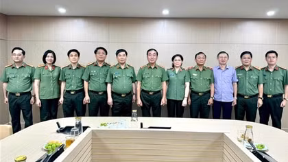 Thứ trưởng Trần Quốc Tỏ chủ trì họp Ban Chủ nhiệm Đề tài cấp quốc gia