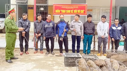 Về Tây Giang nghe chuyện Công an vì nhân dân phục vụ