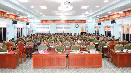 Quán triệt Chỉ thị số 01 và tập huấn Phương án số 01 của Bộ Công an
