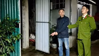 Dùng dao giải quyết mâu thuẫn với hàng xóm