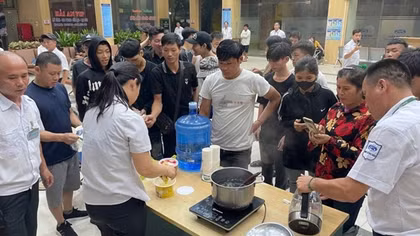 Người dân bị nhỡ xe do bão được hỗ trợ chỗ nghỉ, miễn phí bữa ăn