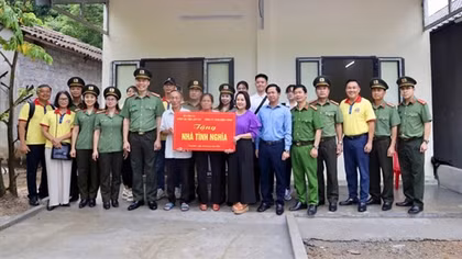 Hân hoan đón Tết độc lập trong những ngôi nhà thắm đượm nghĩa tình