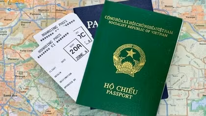 Mạo danh cán bộ quản lý xuất, nhập cảnh lừa đảo qua mạng