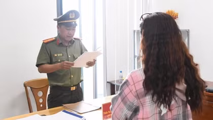 Xử phạt đối tượng chia sẻ thông tin xúc phạm lãnh đạo Đảng, Nhà nước