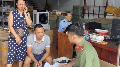 Thu giữ gần 25.000 sản phẩm nhập lậu bán qua kênh thương mại điện tử